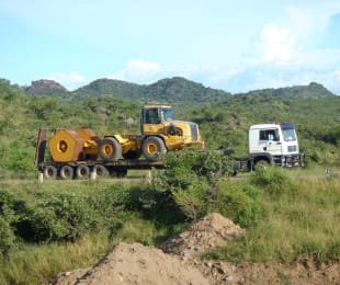 Transport of impact Compactor to site Impact Compactor